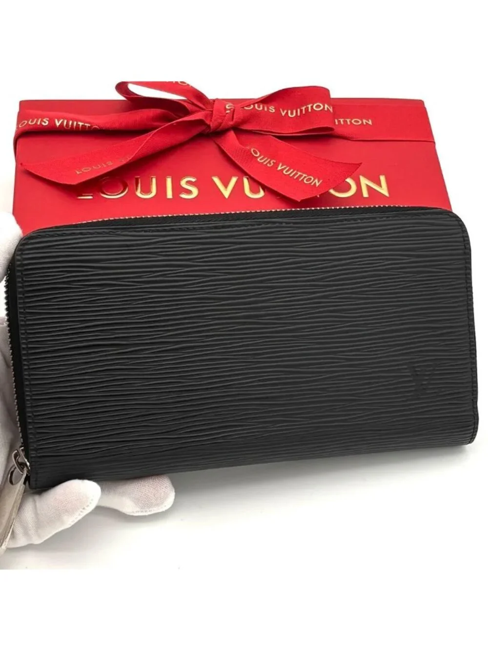 Louis Vuitton Wallet Epi with IC Zippy Black